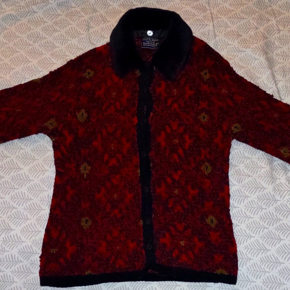 Harold's Knit BY Hand Vintage Sweater